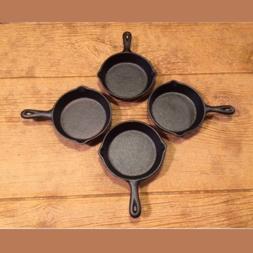 Four Old Mountain Cast Iron Spoon Rest Mini Skillet 4 1/2" wide Four 0166-10137